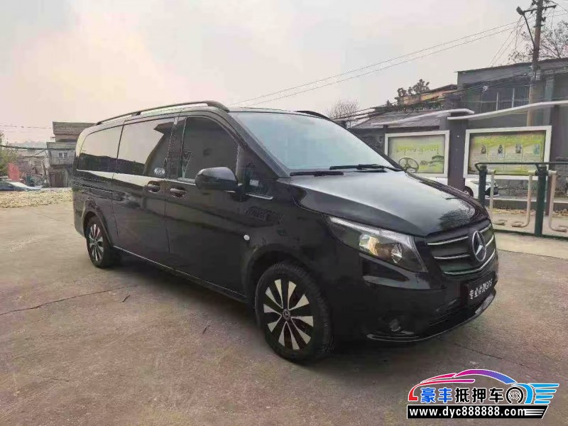 21年奔驰威霆轿车抵押车出售