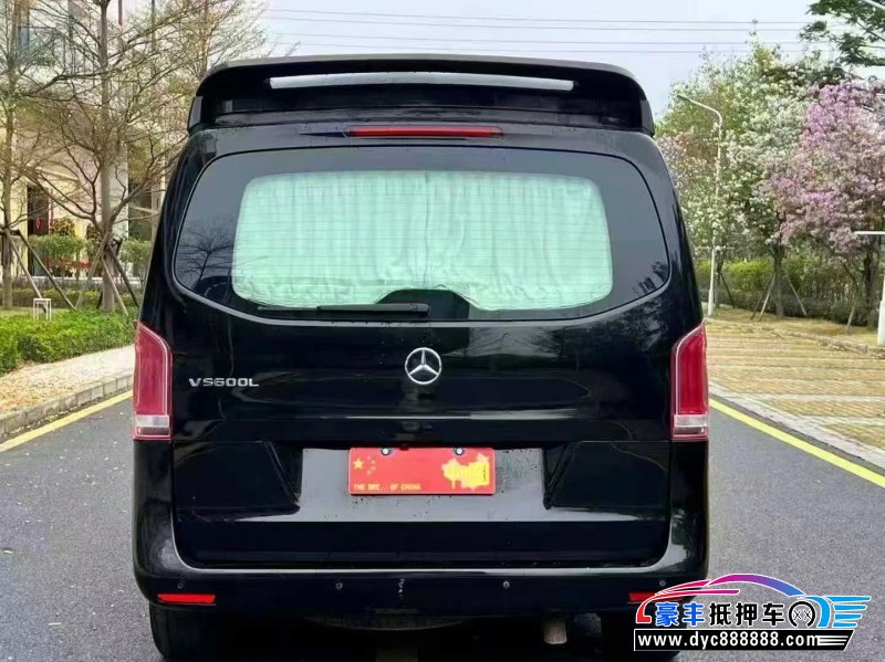 19年奔驰威霆轿车抵押车出售