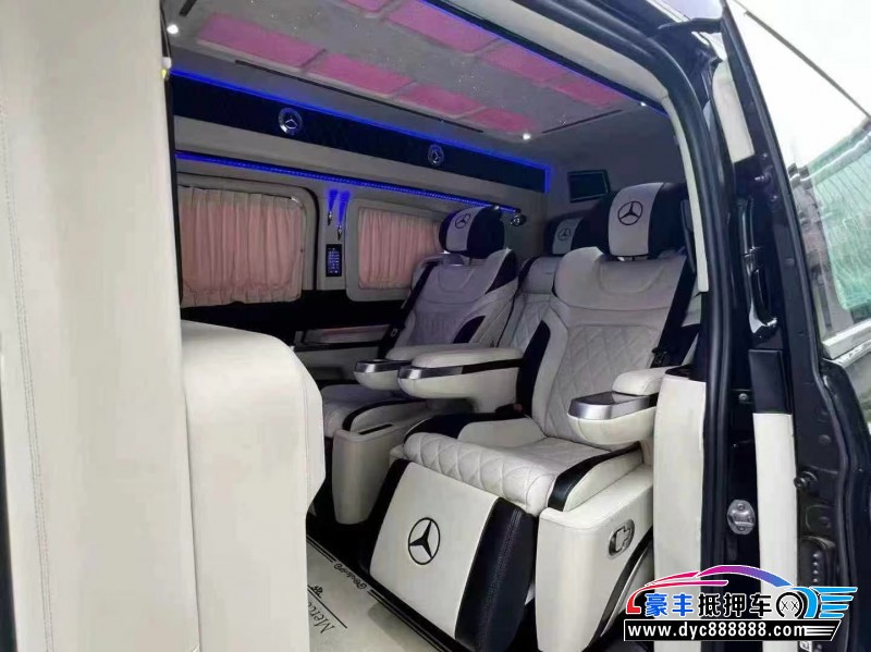 19年奔驰威霆轿车抵押车出售