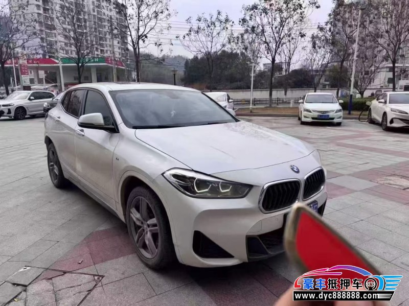 21年宝马X2轿车抵押车出售