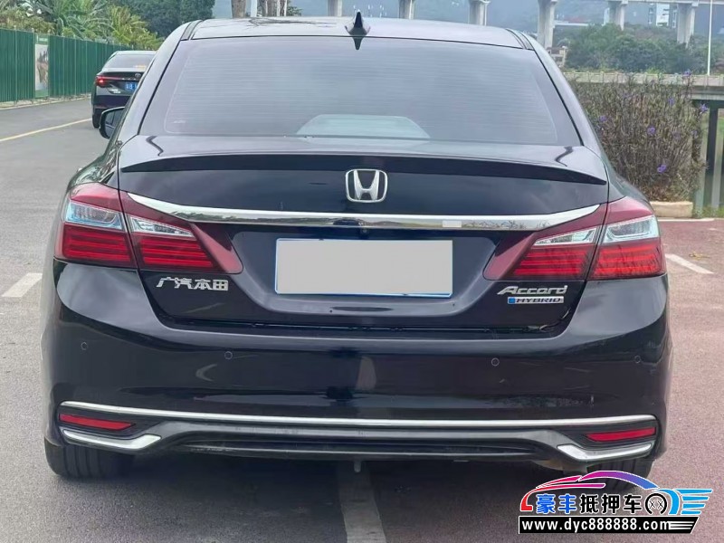 17年本田雅阁轿车抵押车出售