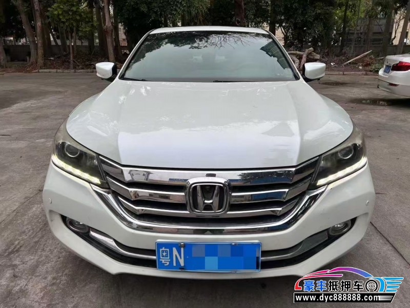 抵押车出售15年本田雅阁轿车