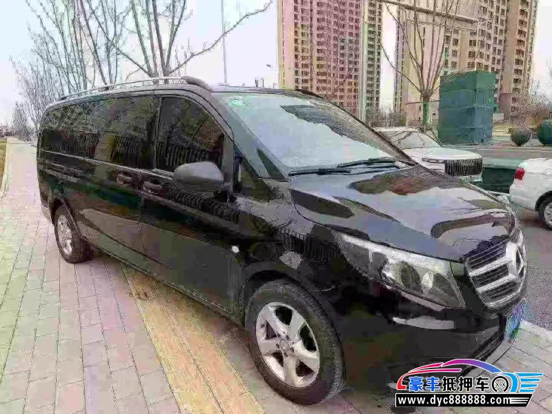 18年奔驰威霆轿车抵押车出售