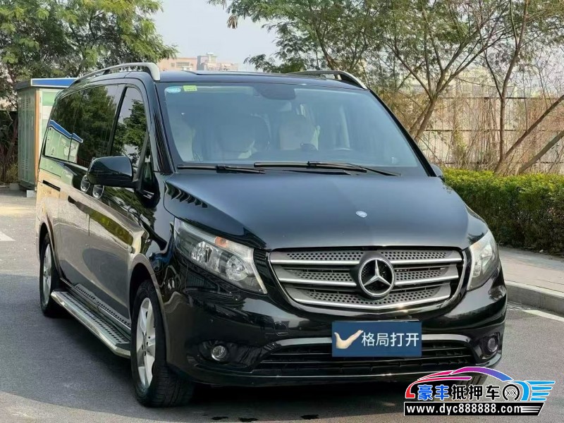 19年奔驰威霆轿车抵押车出售