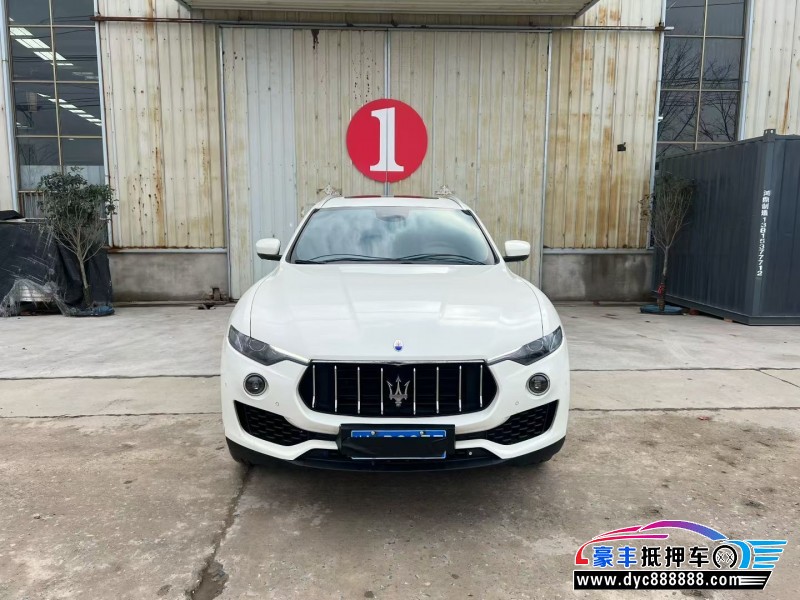 抵押车出售17年玛莎拉蒂莱万特轿车