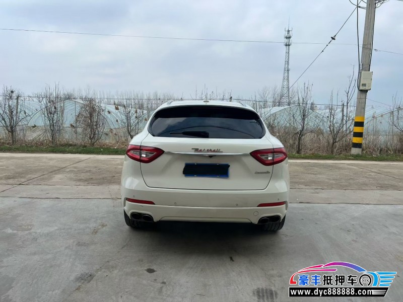 17年玛莎拉蒂莱万特轿车抵押车出售