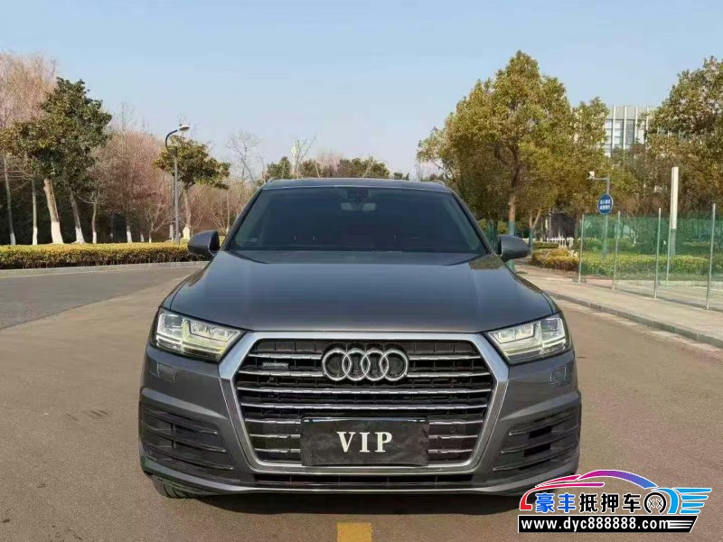 抵押车出售15年奥迪Q7轿车