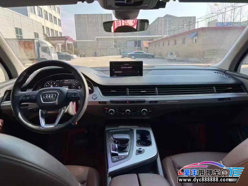 19年奥迪Q7轿车抵押车出售