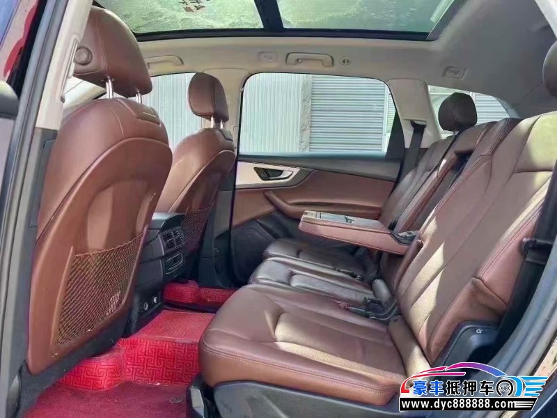 19年奥迪Q7轿车抵押车出售