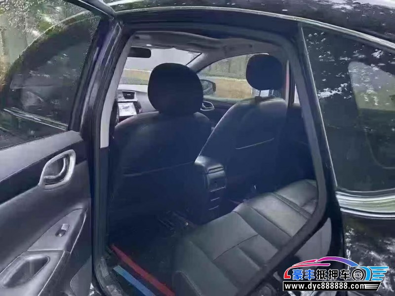 19年日产轩逸轿车抵押车出售