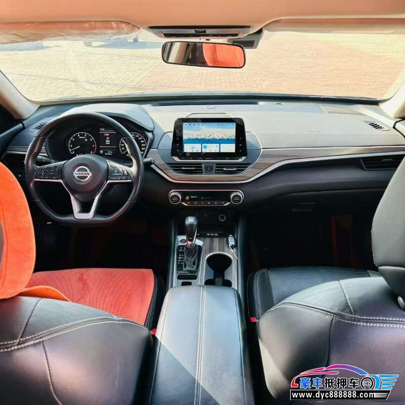 21年日产天籁轿车抵押车出售