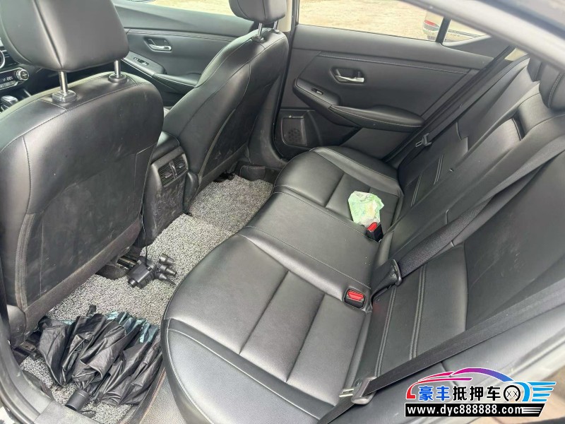 22年日产轩逸轿车抵押车出售