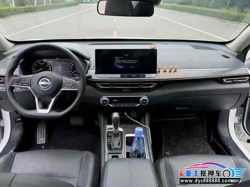 24年日产天籁轿车抵押车出售