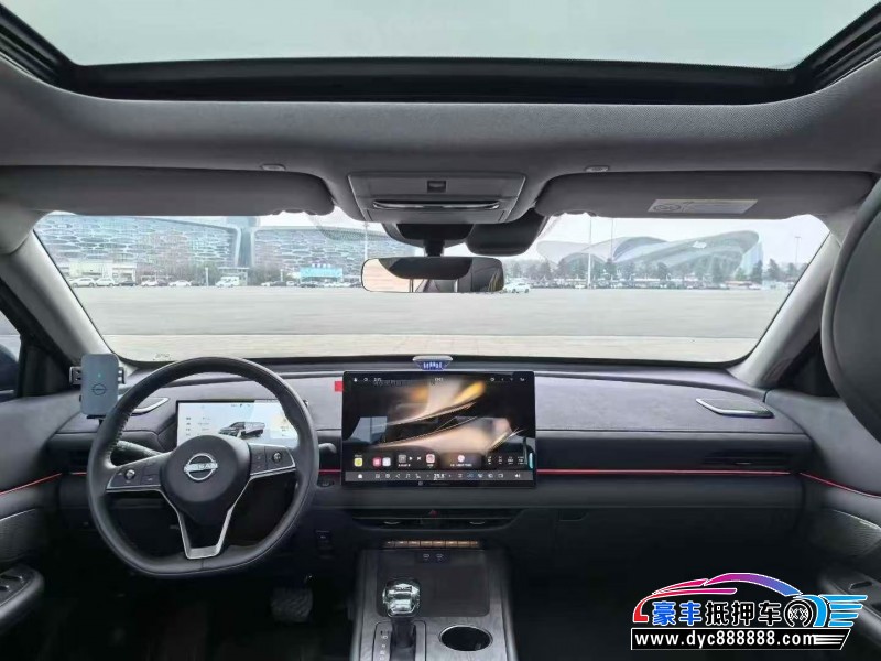 26年日产天籁轿车抵押车出售