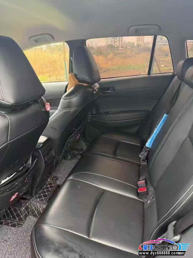 25年丰田锐放轿车抵押车出售