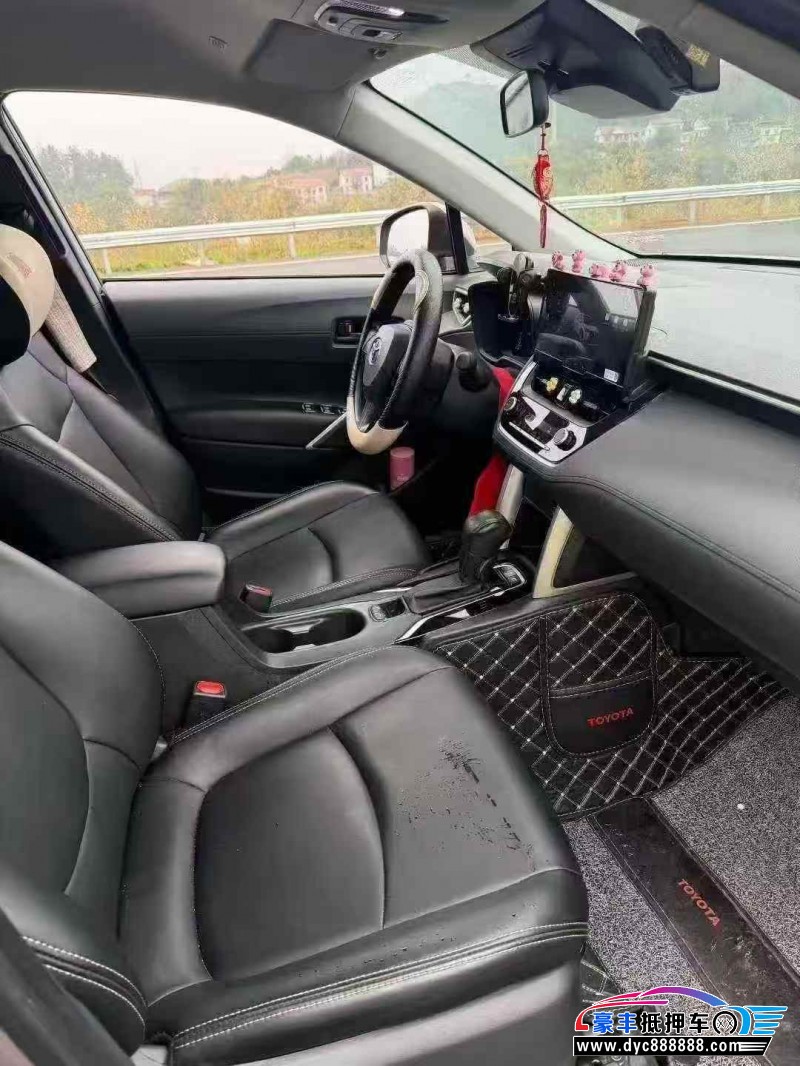 25年丰田锐放轿车抵押车出售