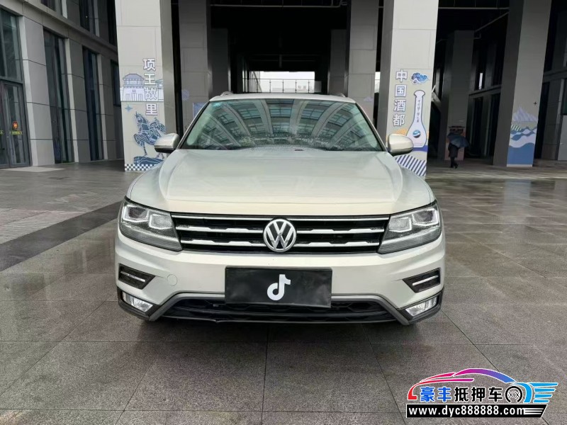 抵押车出售18年大众途观轿车