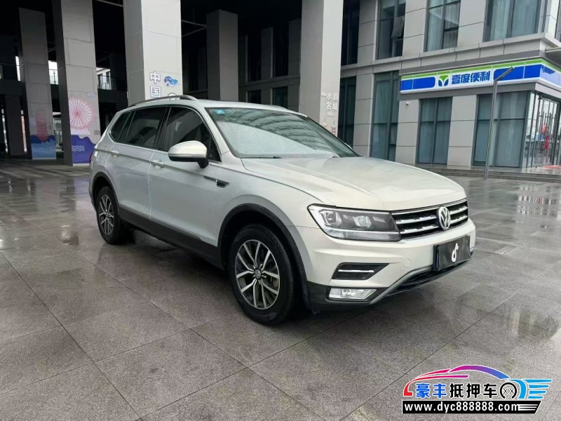 18年大众途观轿车抵押车出售