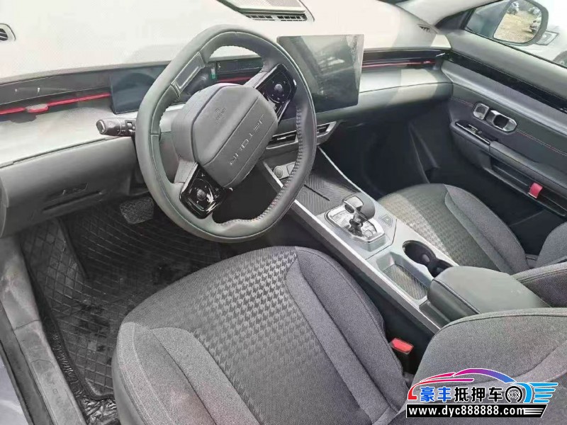 25年捷途大圣轿车抵押车出售