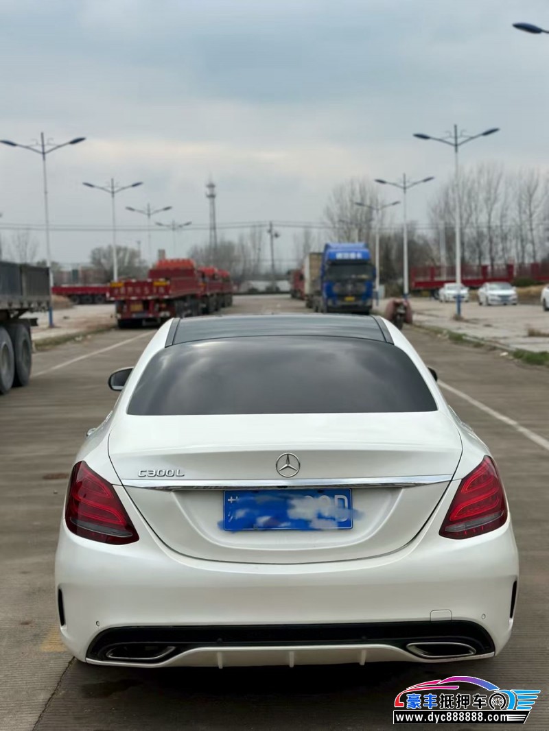 17年奔驰C轿车抵押车出售