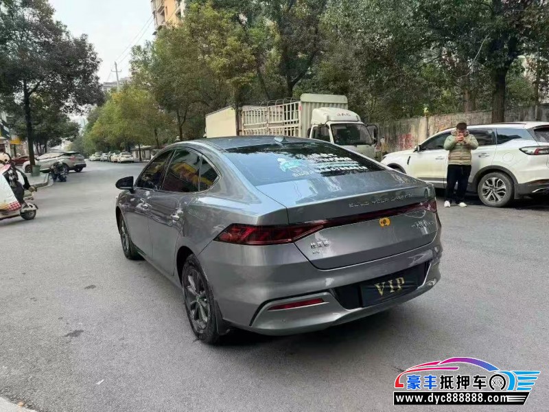 24年比亚迪秦轿车抵押车出售