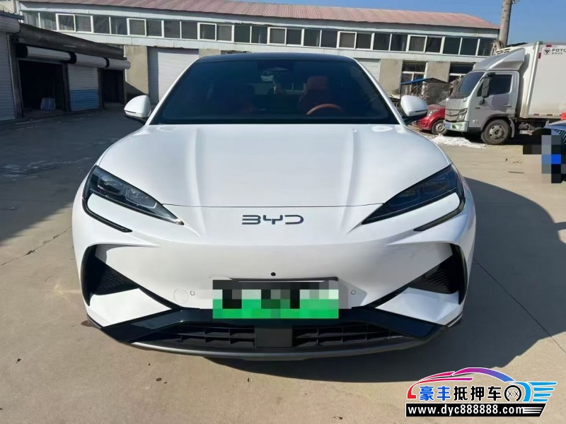 抵押车出售25年比亚迪海狮轿车