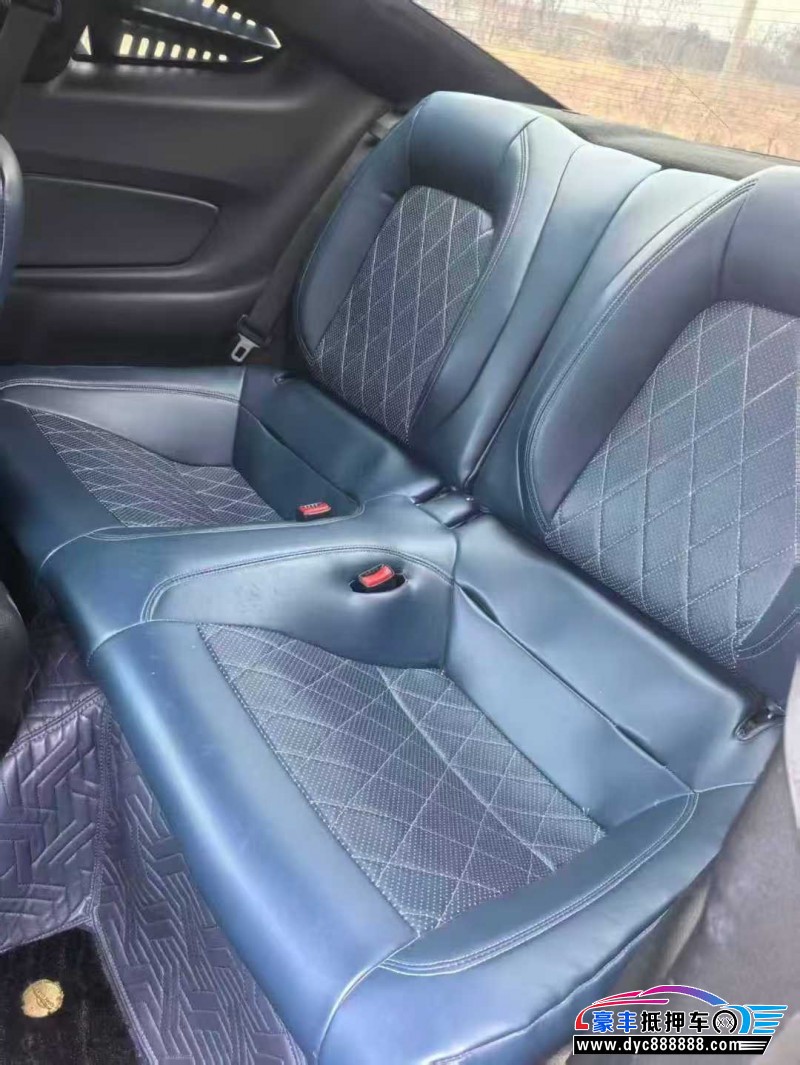 18年福特野马轿车抵押车出售