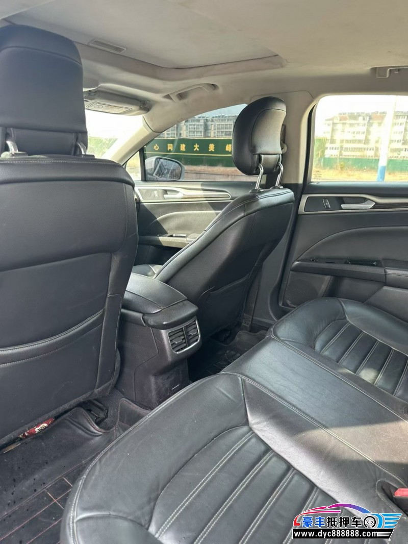 15年福特蒙迪欧轿车抵押车出售