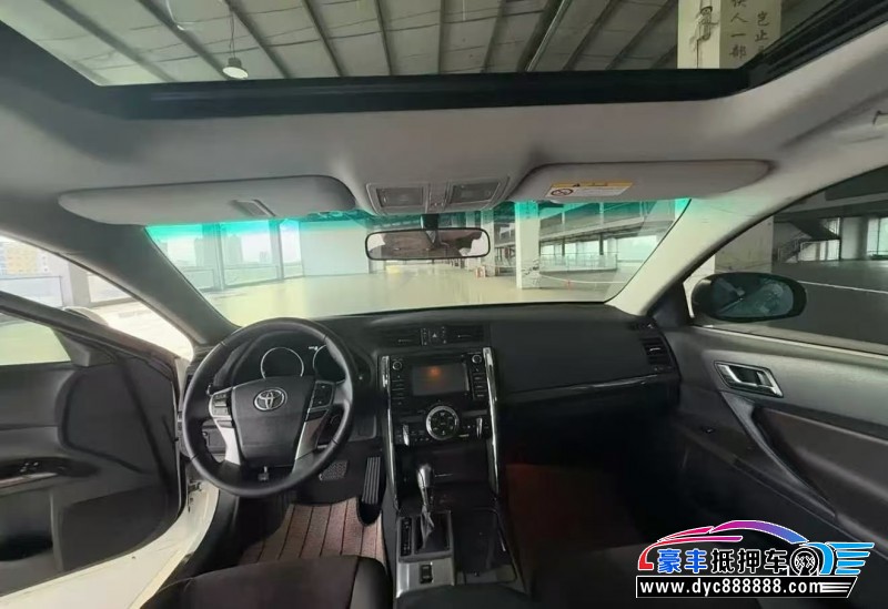 16年丰田锐志轿车抵押车出售