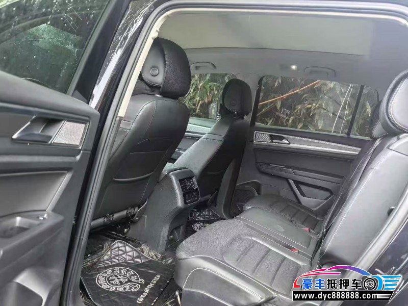 20年大众途昂轿车抵押车出售