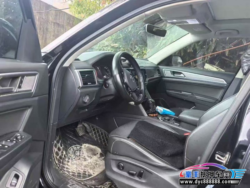 20年大众途昂轿车抵押车出售