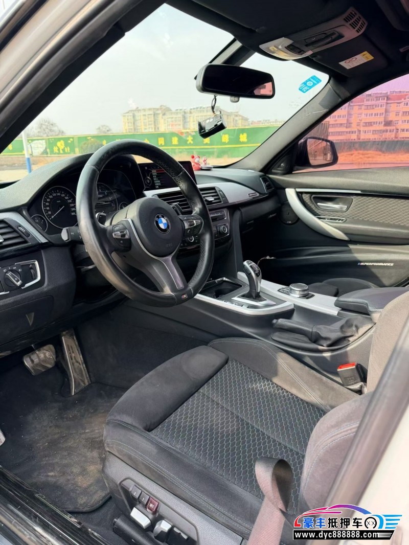 17年宝马3系轿车抵押车出售