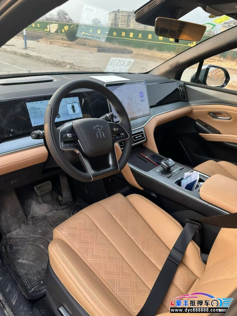 25年比亚迪宋轿车抵押车出售