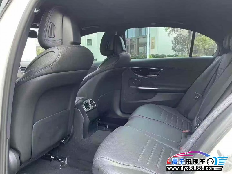 23年奔驰C轿车抵押车出售