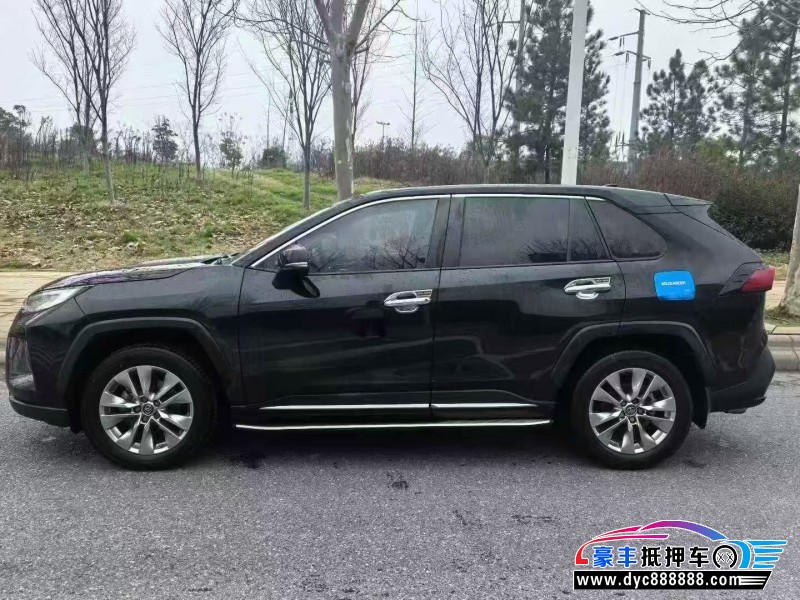 20年丰田威兰达轿车抵押车出售