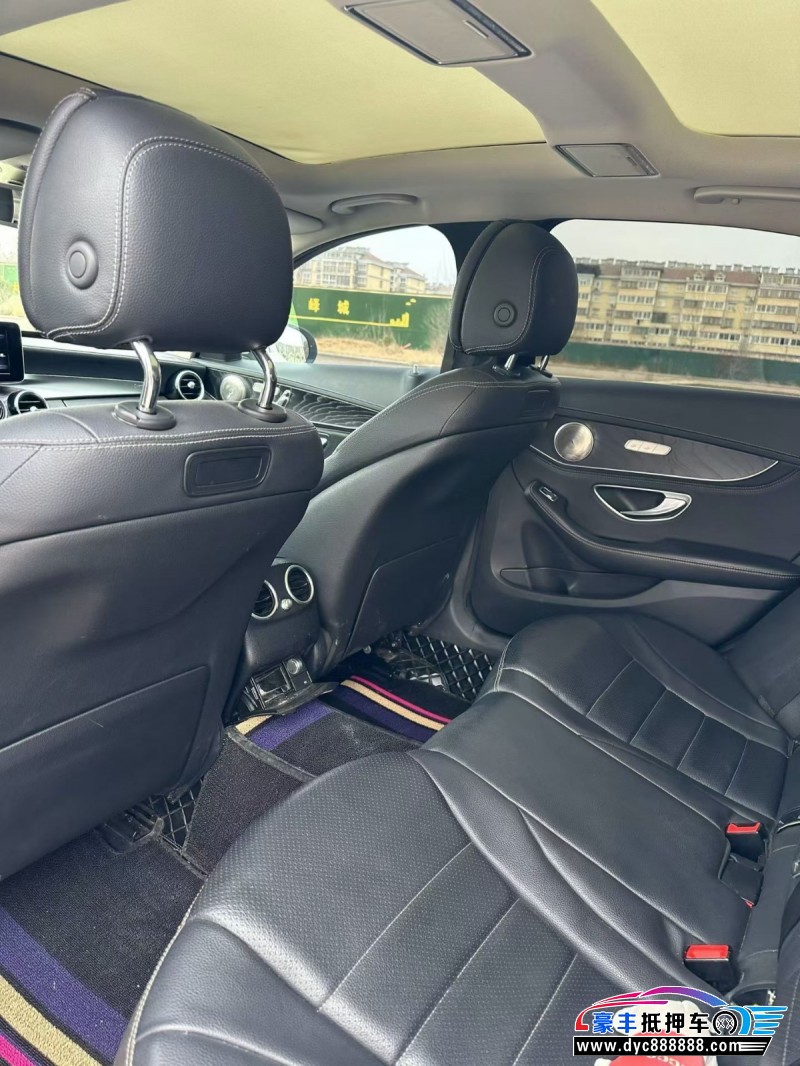 18年奔驰C轿车抵押车出售