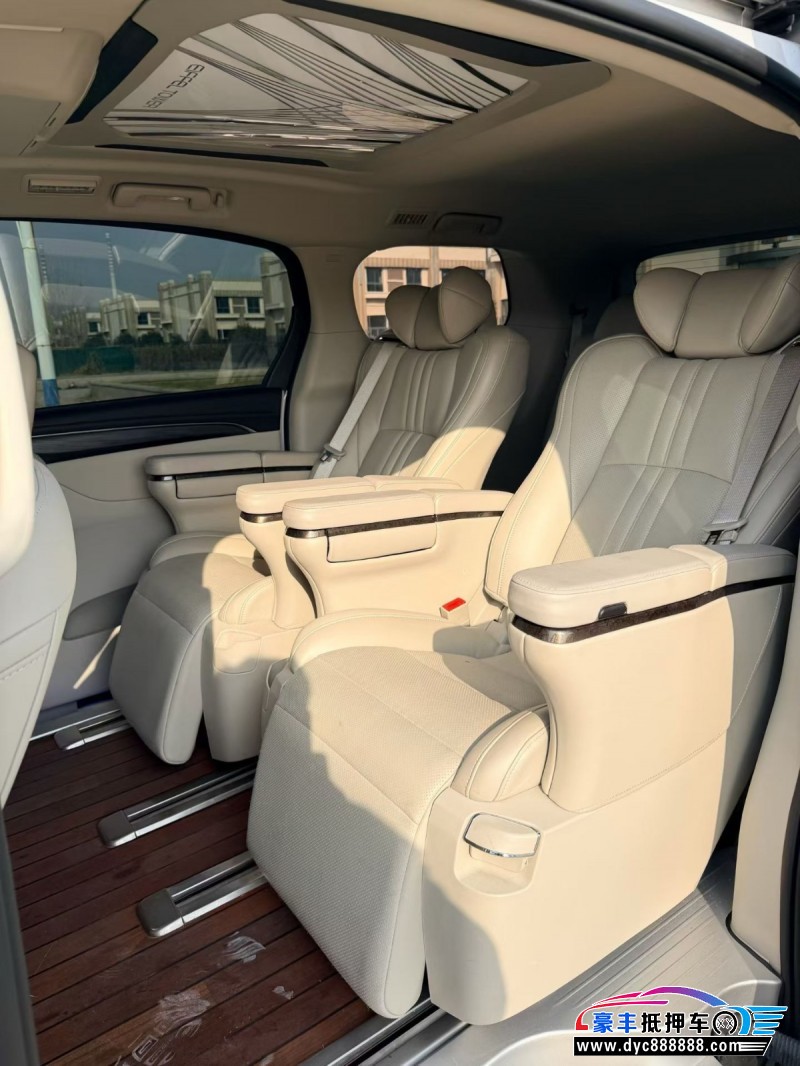 21年别克GL8轿车抵押车出售