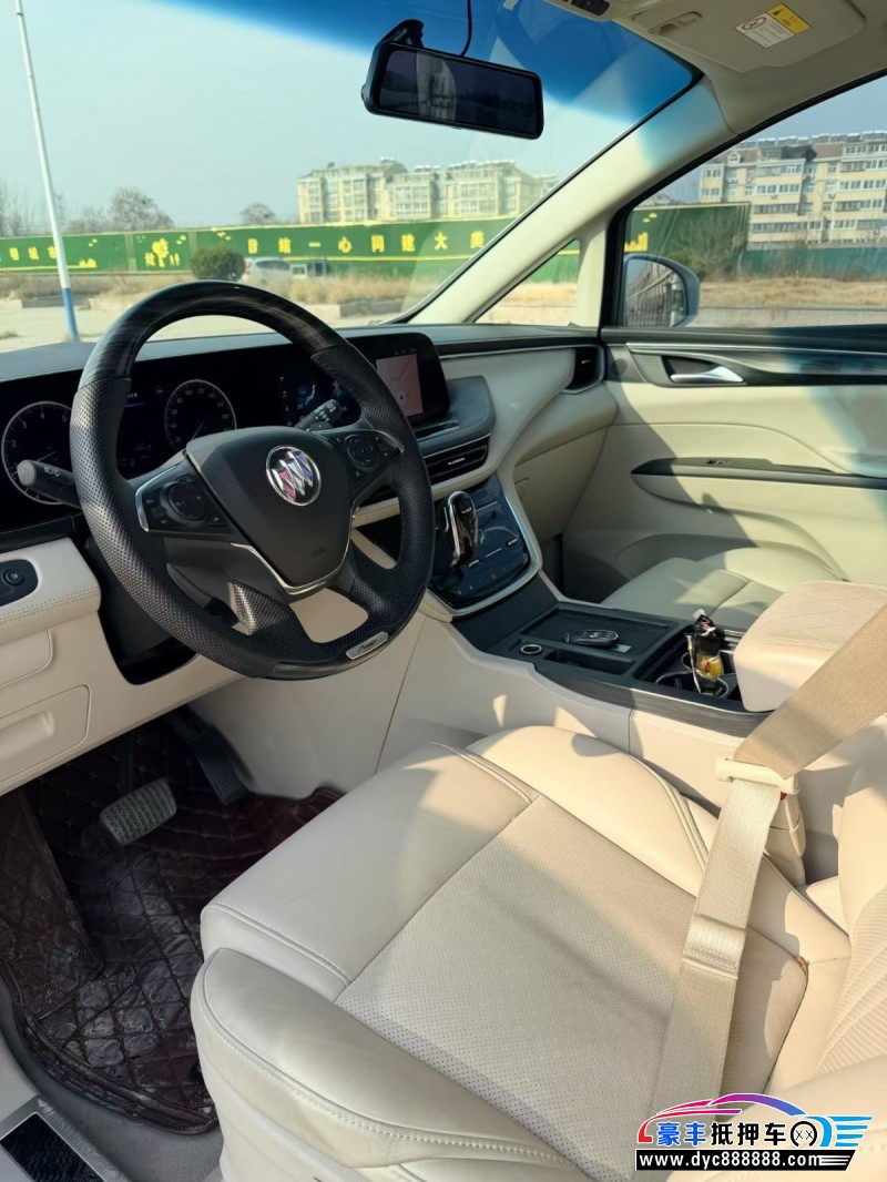 21年别克GL8轿车抵押车出售