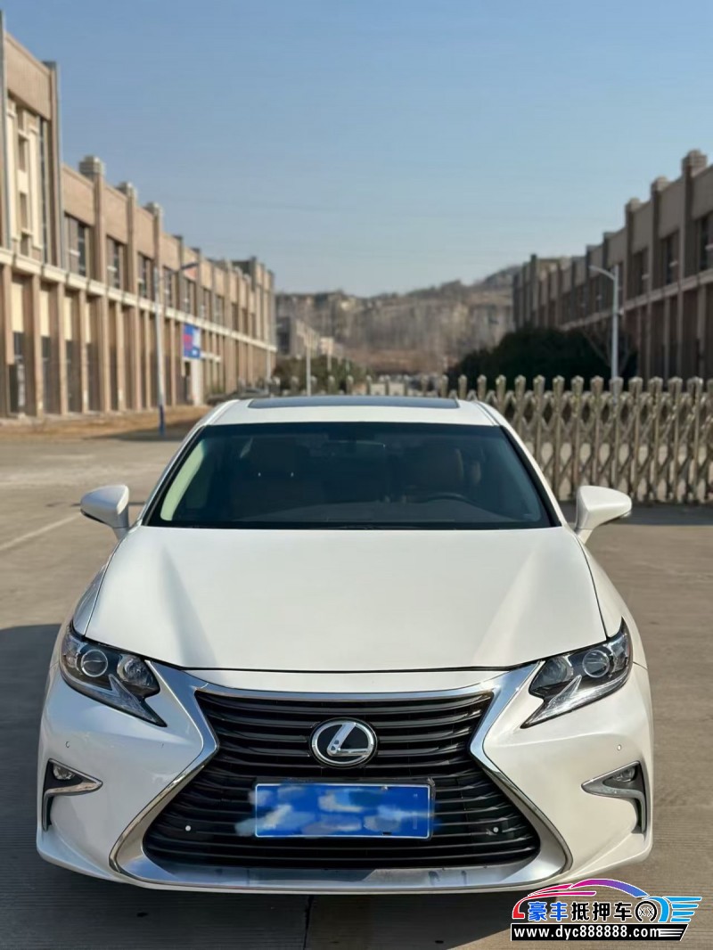 18年雷克萨斯ES轿车抵押车出售