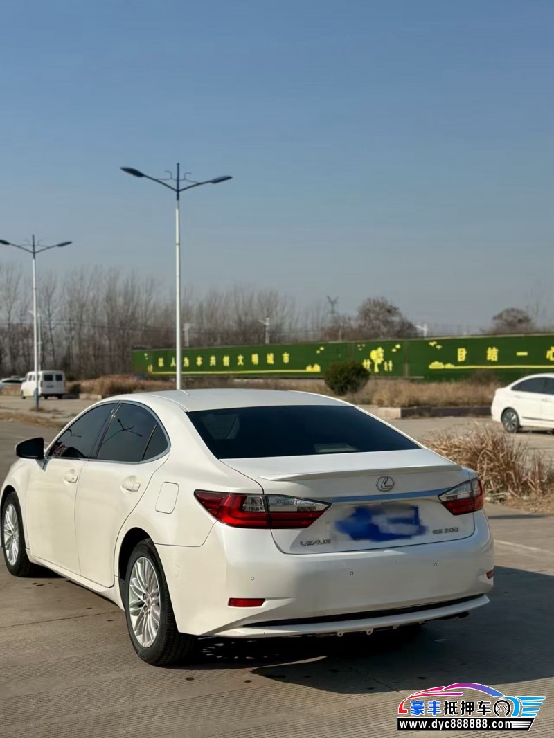 18年雷克萨斯ES轿车抵押车出售