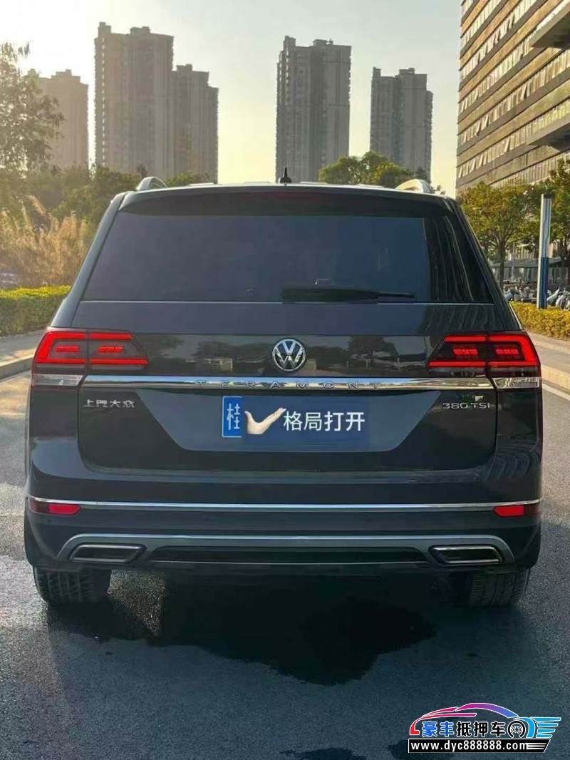 20年大众途昂轿车抵押车出售