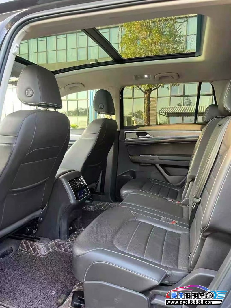 20年大众途昂轿车抵押车出售