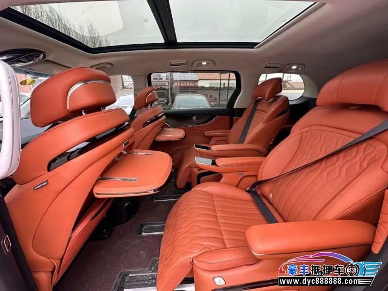 25年东风风行星海V9轿车抵押车出售