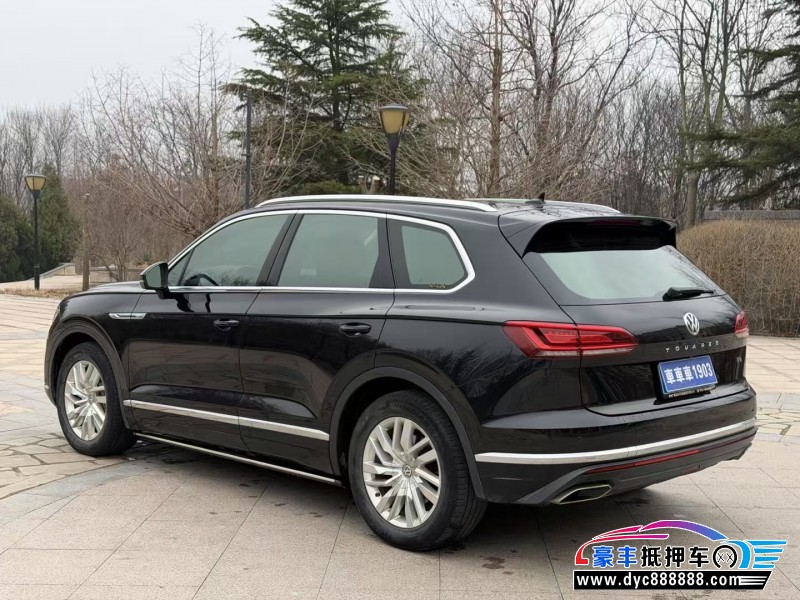 20年大众途锐轿车抵押车出售