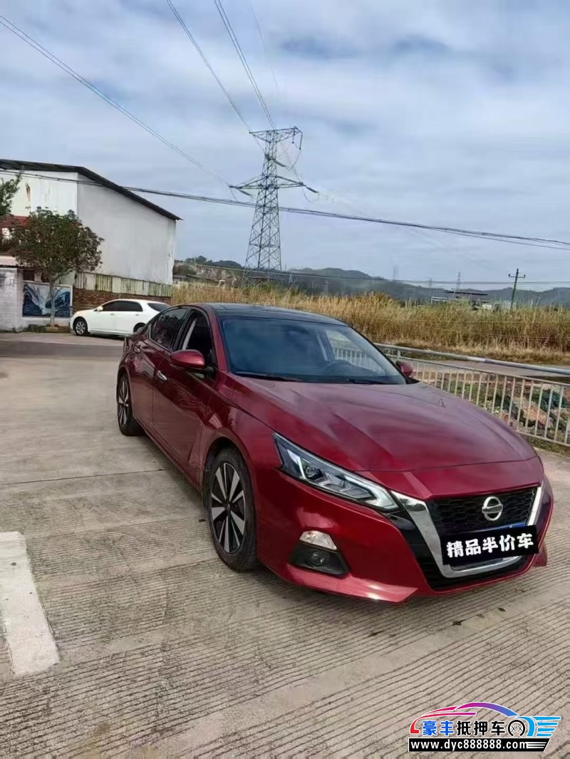 21年日产天籁轿车抵押车出售
