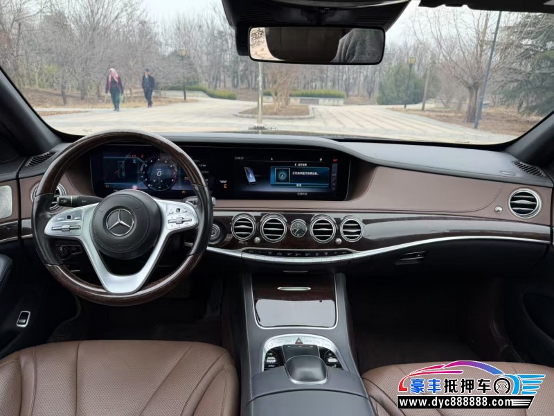 20年奔驰S轿车抵押车出售