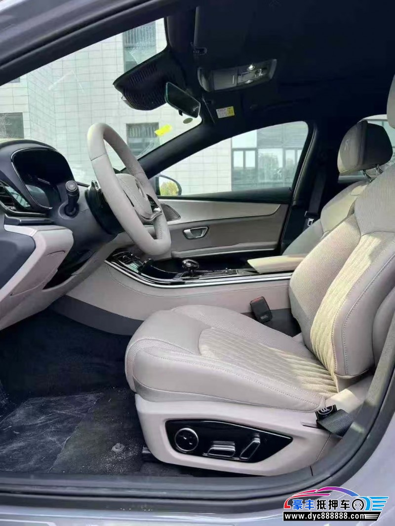 26年比亚迪汉轿车抵押车出售