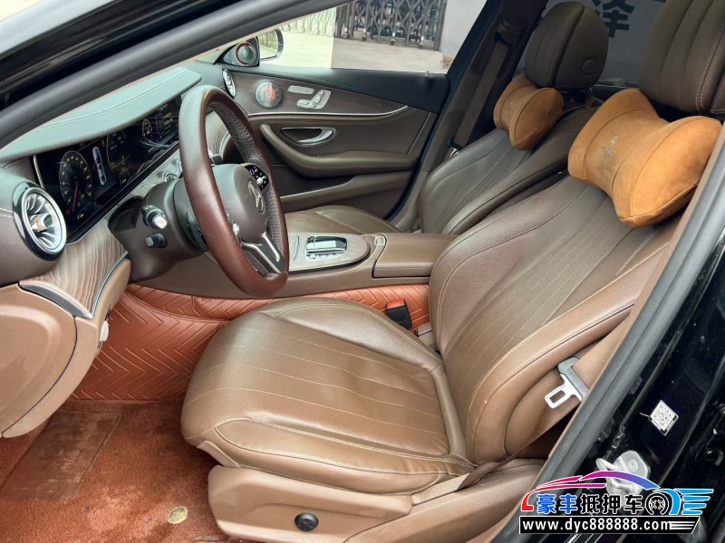 19年奔驰E轿车抵押车出售