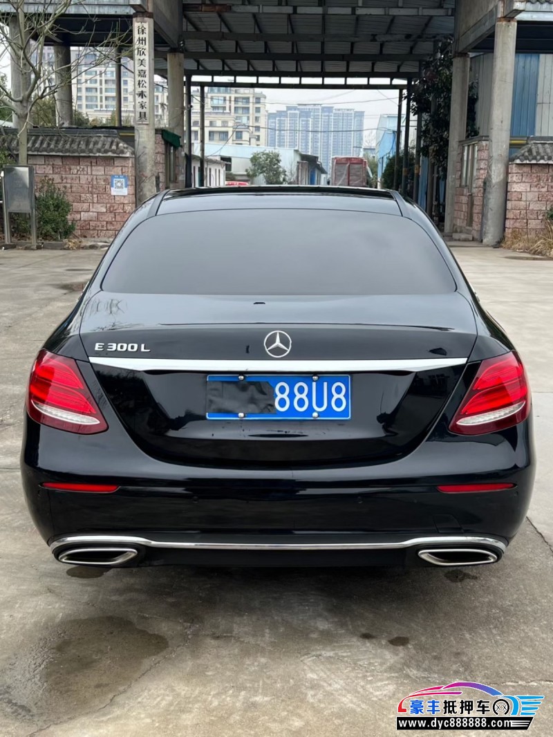 19年奔驰E轿车抵押车出售