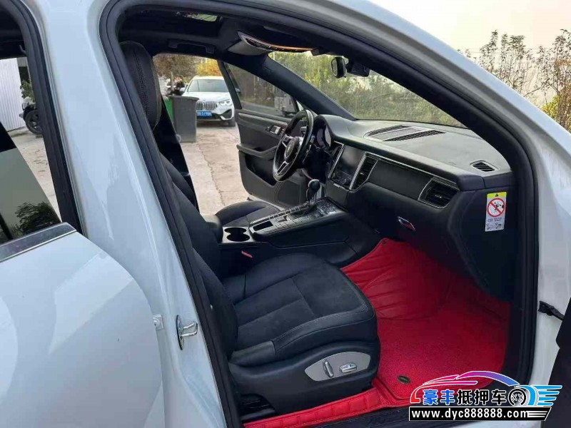 17年保时捷Macan迈凯轿车抵押车出售